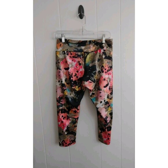 KOS USA Floral Multicolor Cropped Active Workout Leggings Size Medium - Picture 2 of 6